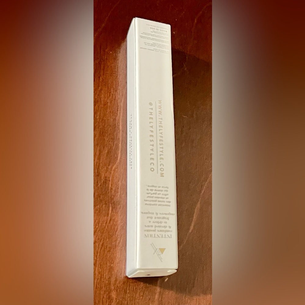 Intention Eau de Parfum Travel Spray. NWT. Never used. .33 ounces. Spray bottle. - Picture 6 of 6